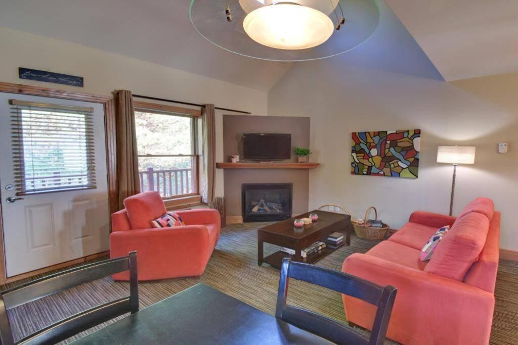 Tremblant Chalet Walking Distance From Activities 몽트랑블랑 외부 사진