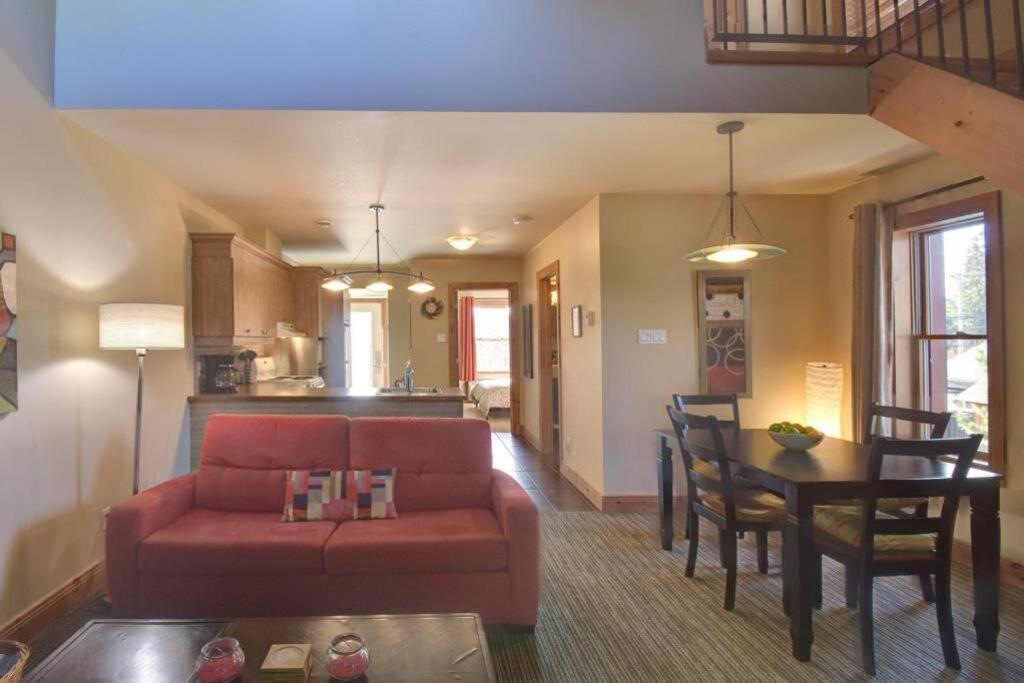 Tremblant Chalet Walking Distance From Activities 몽트랑블랑 외부 사진